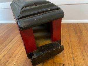 lot 108 image: Vintage Hand Made Folk Art Caboose