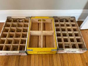 lot 109 image: 3 Vintage Wooden Pop Bottle Crates- Seven Up and Dr. Pepper Vintage Wooden Crates