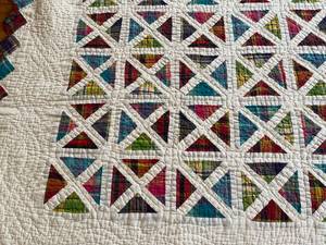 lot 114 image: Beautiful Large Quilt with Vibrant Popping Colors