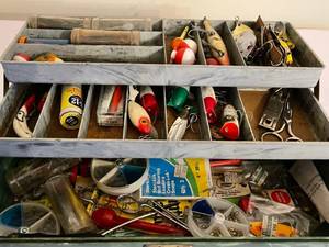 lot 186 image: Vintage Tackle Box Full of Tackle