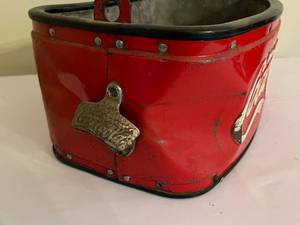 lot 187 image: Vintage Metal Stadium Coca-Cola Carrier