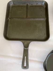 lot 217 image: Cast Iron Skillets