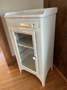 lot 220 image: Vintage Metal  Enamel Side Dental Cabinet