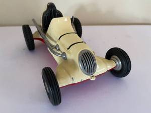 lot 233 image: Vintage Roy Cox Thimble Drome Car
