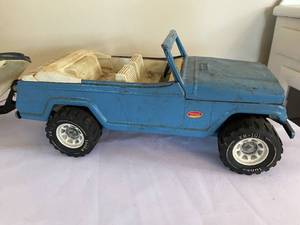 lot 274 image: Vintage Tonka Jeep with Trailer and Boat