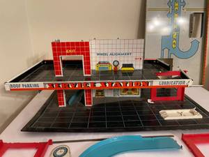 lot 338 image: Vintage Metal Skypark Service Station