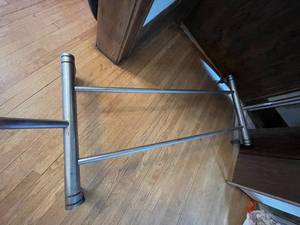 lot 398 image: Metal Rolling Clothes Rack