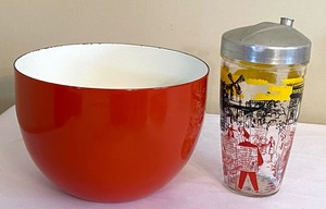 lot 80 image: Vintage Delights