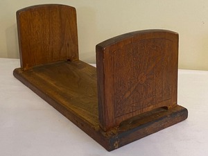 lot 213 image: Vintage Handmade Folk Art Aviation Book Rack