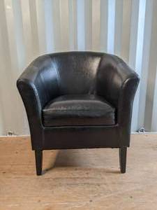 Black curved chair 28 wide 32 tal...