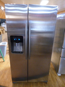 Samsung Side-by-Side RefrigeratorFreezer