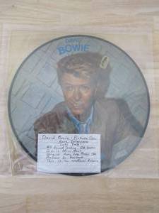 lot 38 image: DAVID BOWIE - LETS TALK - RARE INTERVIEW -1983 - VINYL LP