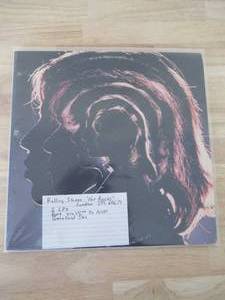 lot 43 image: THE ROLLING STONES - HOT ROCKS - 1971 - VINYL LP