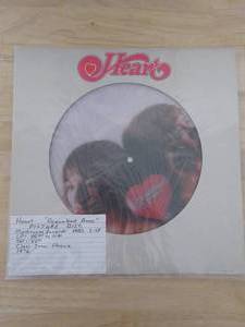 lot 81 image: HEART - DREAMBOAT ANNIE - PICTURE DISC - 1975 - VINYL LP
