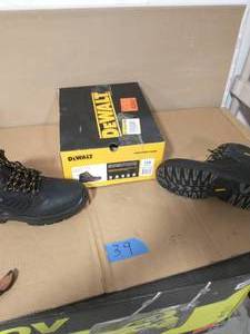 lot 39 image: DEWALT Mens Sharpsburg Waterproof 6 in. Work Boots - Steel Toe - Black Full Grain Size 10(W)