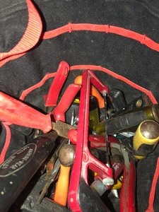 lot 35 image: HUSKY tool bucket with various items