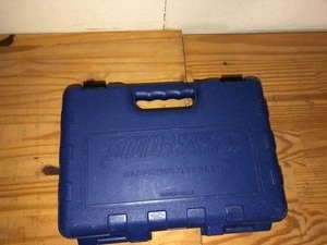 lot 33 image: DUO-FAST electric stapler