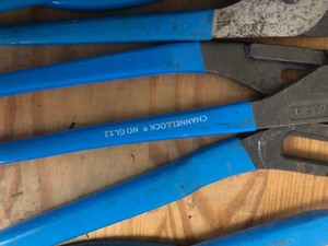 lot 21 image: Channellock pliers set
