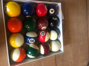 lot 82 image: Professional pool ball set