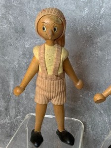 lot 90 image: Five Vintage Wooden Pinocchio Figurines Made in Poland