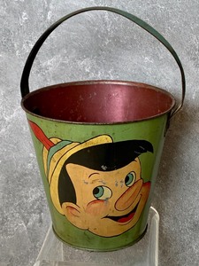 lot 95 image: Vintage Pinocchio Tin Toy Bucket