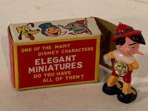 lot 138 image: Marx Elegant Pinocchio Miniature Figurine w Box