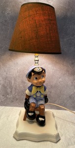 lot 162 image: Musical Pinocchio Lamp