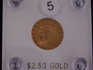 lot 5 image: 1915 $2.50 Gold Indian Head Coin
