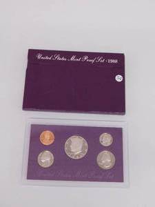 lot 54 image: US Mint Proof Sets  1988, 1989, 1990, 1991, and 1992  Five sets