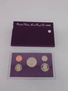 lot 55 image: US Mint Proof Sets  1993, 1995, 1996, 1997, and 1998  Five sets