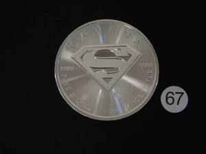 lot 67 image: 2016 Brilliant Uncirculated .9999 1 Oz. Silver $5.00 Canada Superman Coin