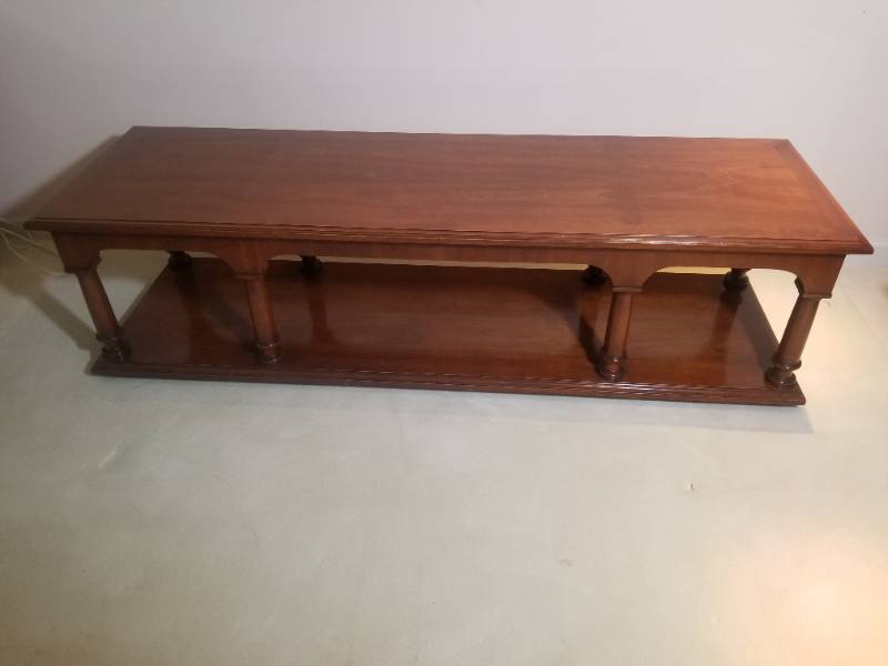 Heritage Cherry Columned Cocktail Table