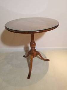 Cherry Round Stickley Pedestal Table, b