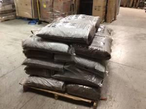 Pallet with 16 Bags of Rubber Mulch Nuggets see pictures