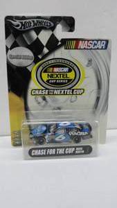 lot 19 image: 2004 Mark Martin #6 Diecast
