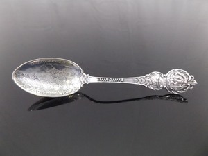 lot 35 image: Antique .925 Sterling Silver Virginia Etched Souvenir Spoon