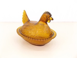lot 63 image: Amber Covered Nesting Hen Chicken Bowl