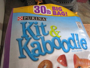 Purina Kit & Kaboodle Original, new...