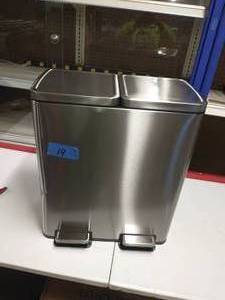 lot 19 image: ALUMINUM TRASH BIN