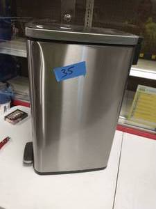 lot 35 image: TRASH BIN