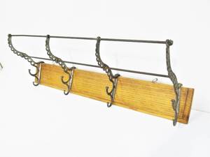lot 84 image: Vintage Train Car Style Coat Hat Rack on Oak