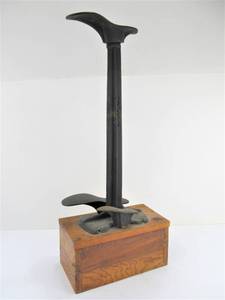 lot 153 image: Antique Cast Iron Cobbler Stand