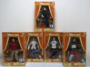 lot 175 image: Large 11 Complete N SYNC Action Figure Set 