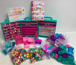 lot 203 image: LARGE Collection of SHOPKINS Toys & Accessories