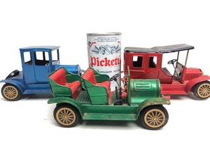 lot 306 image: 3 Vintage 1960s Japanese Tin Toy Friction Cars
