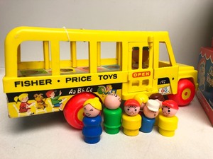 lot 323 image: Vintage 1960s era Fisher Price Pull Toys School Bus Little People etc