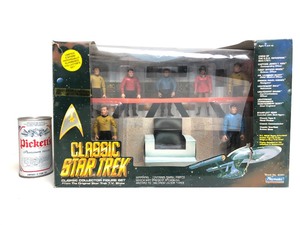 lot 318 image: New In Box Playmates Classic STAR TREK Action Figure Playset