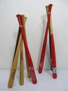 lot 253 image: Lot of Baseball Mini Bats