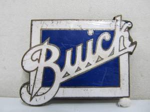 lot 258 image: Original 1920s Era Enameled BUICK Car Emblem