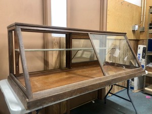 lot 367 image: Large Antique Oak Store Display Cabinet